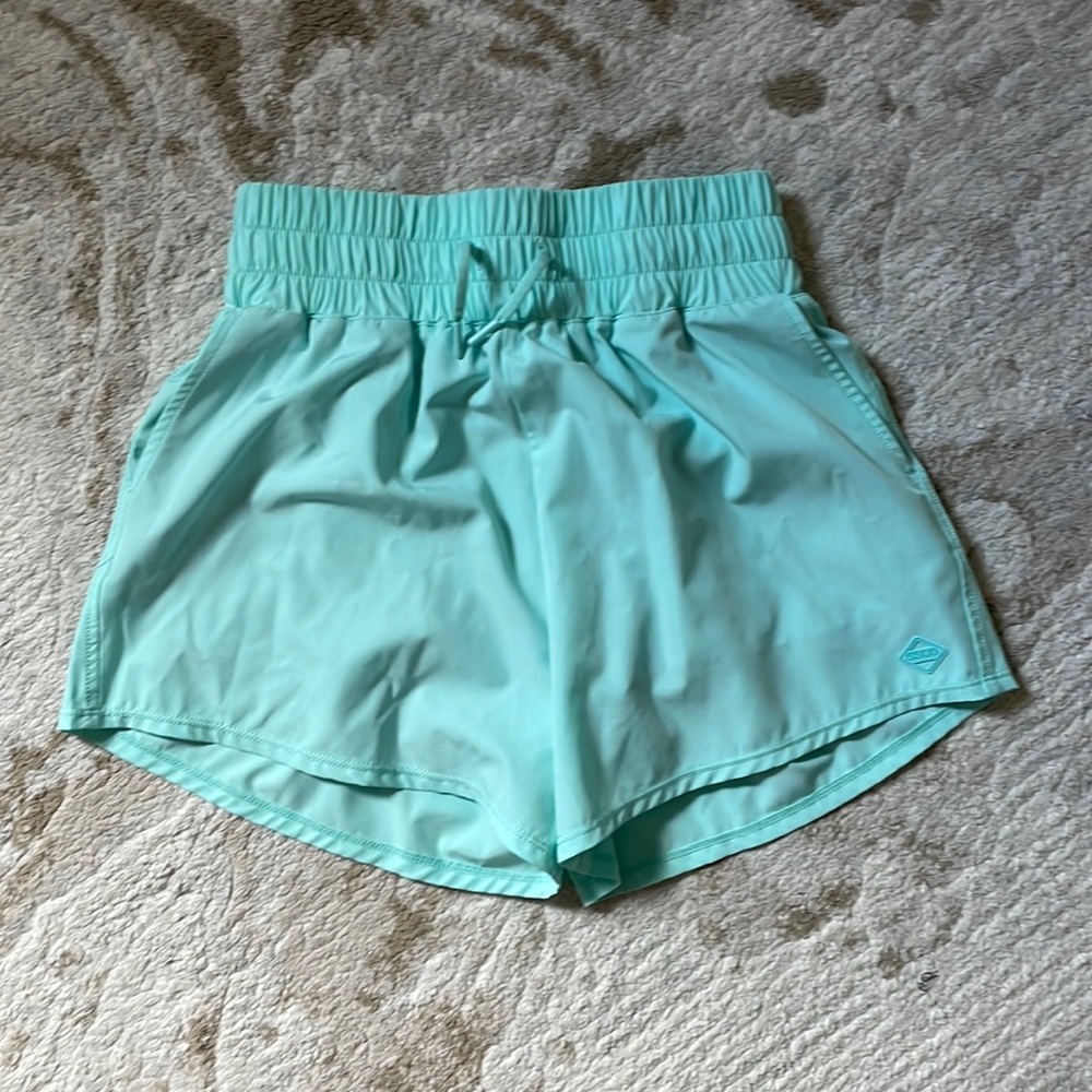 SSCO (Southern Shirt) hybrid shorts - like brand new!